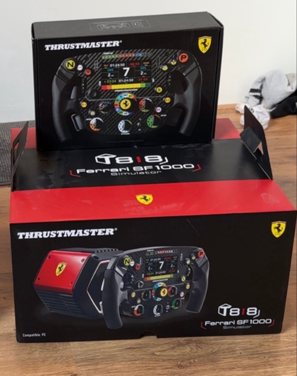 Thrustmaster T818 Base met Ferrari SF1000 Wheel, Spelcomputers en Games, Ophalen of Verzenden, Zo goed als nieuw, Racen en Vliegen