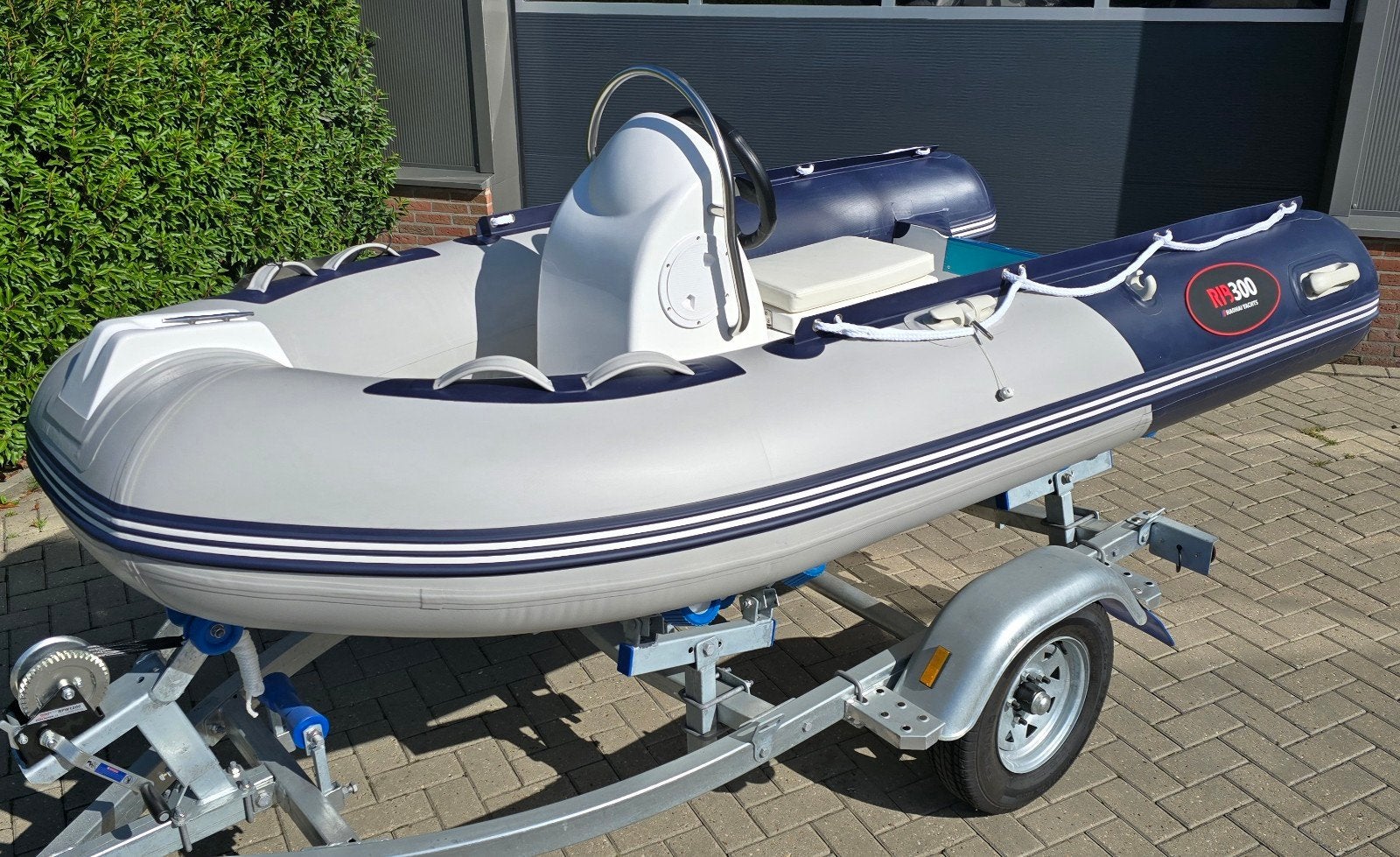 Nieuwe RIB 300 inclusief trailer, Watersport en Boten, PVC, Nieuw, Peddels, Buitenboordmotor