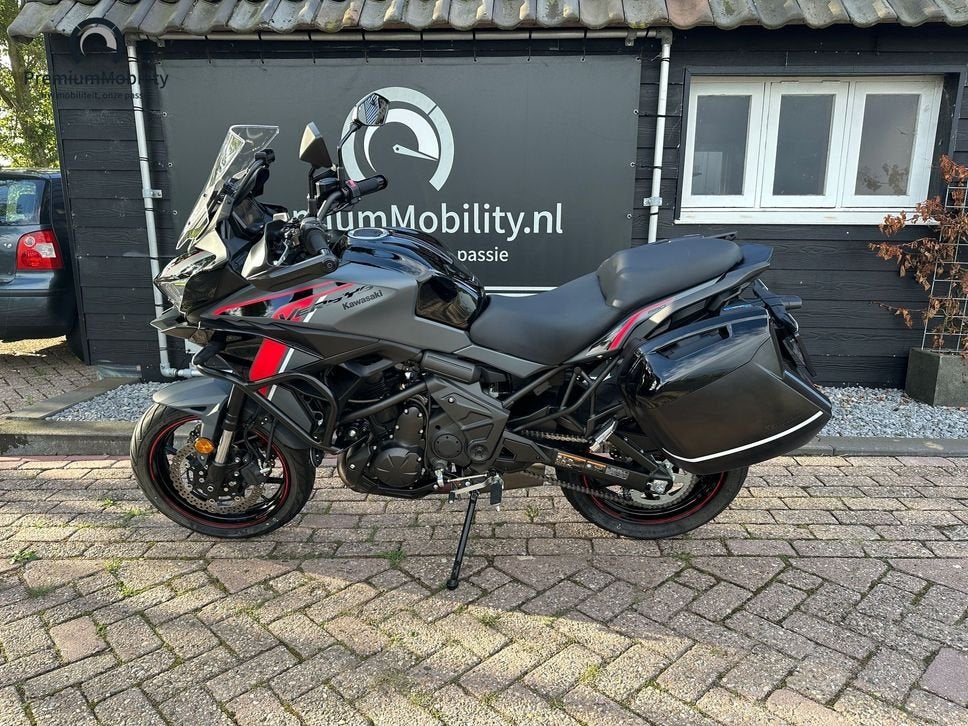 KAWASAKI VERSYS 650 TOURER (BJ 2024 / 5598 KM), Motoren, 2 cilinders, Bedrijf, Onbekend, KAWASAKI