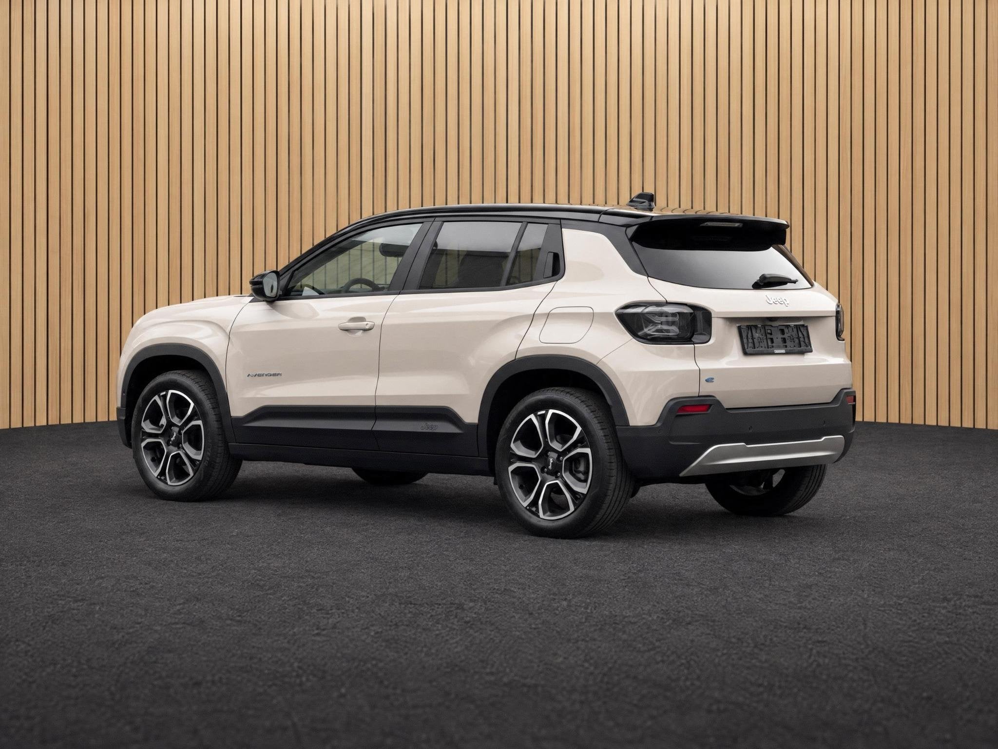 Jeep Avenger Summit 54 kWh VOORRAAD KORTING, Auto's, 12 maanden, 334 min, 156 pk, Leder en Stof
