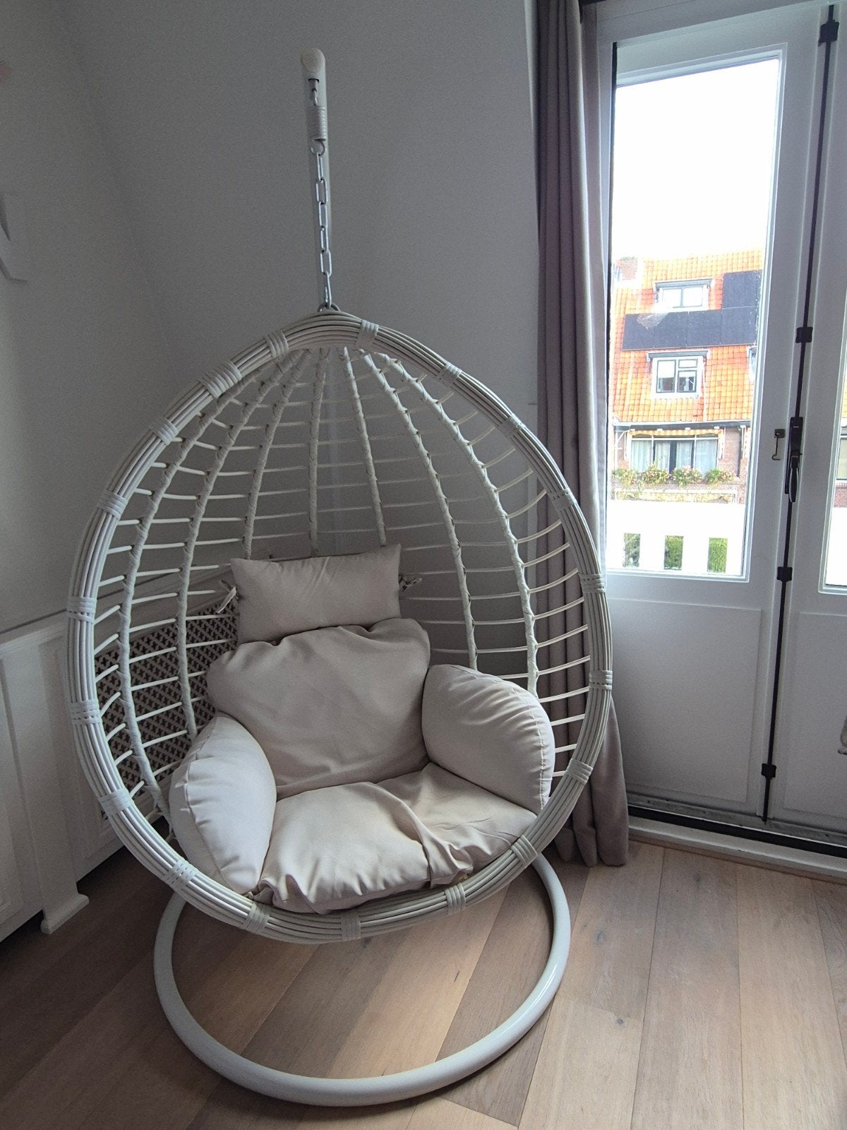 Witte hangstoel met standaard - 2 meter hoog, Ophalen, Gebruikt, Wit, Metaal