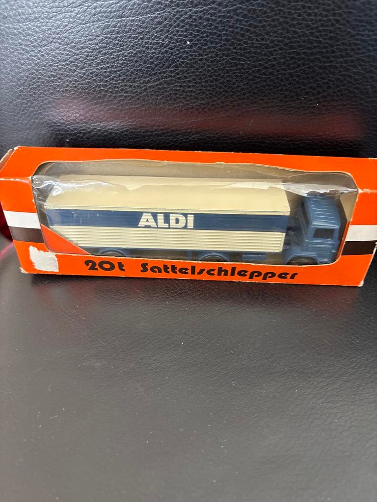 Vintage ALDI Mercedes Benz LPS 1113-36 Vrachtwagen 1:75, Ophalen of Verzenden, Zo goed als nieuw, Bus of Vrachtwagen