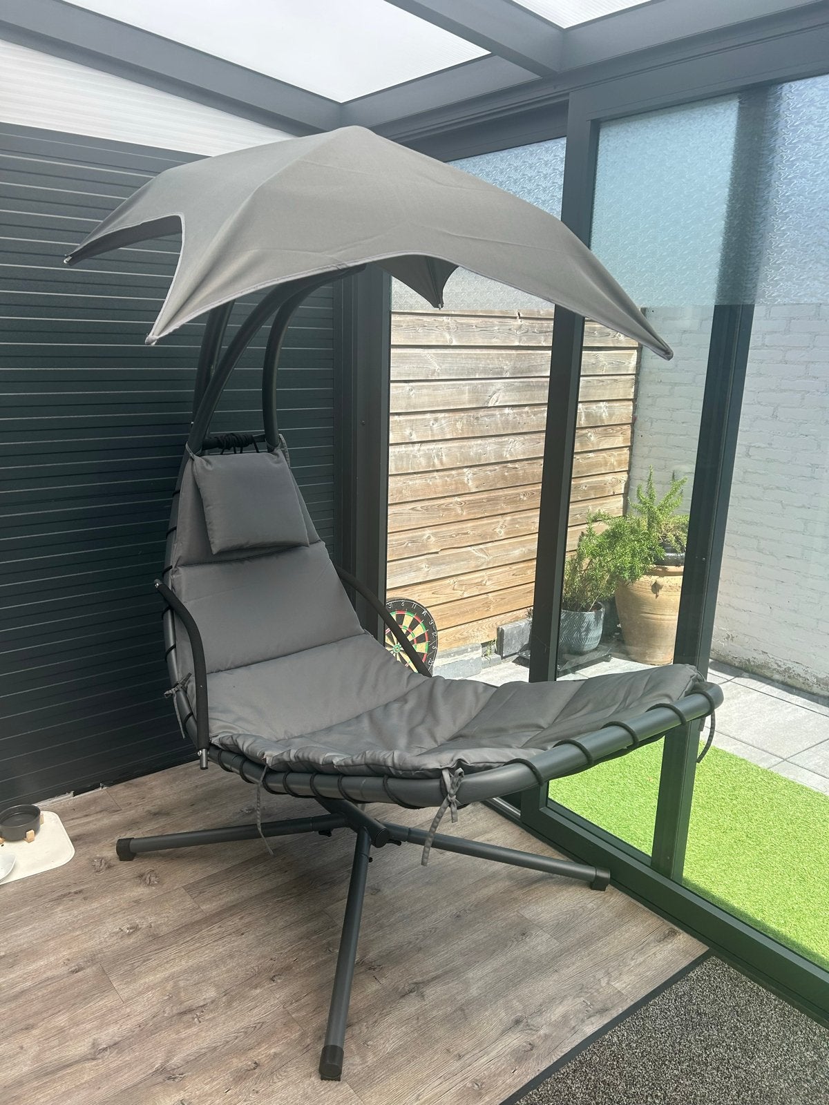 Dream Hammock - Comfortabele Hangstoel met Zonnescherm, Ophalen, Binnen, Zo goed als nieuw, Met standaard