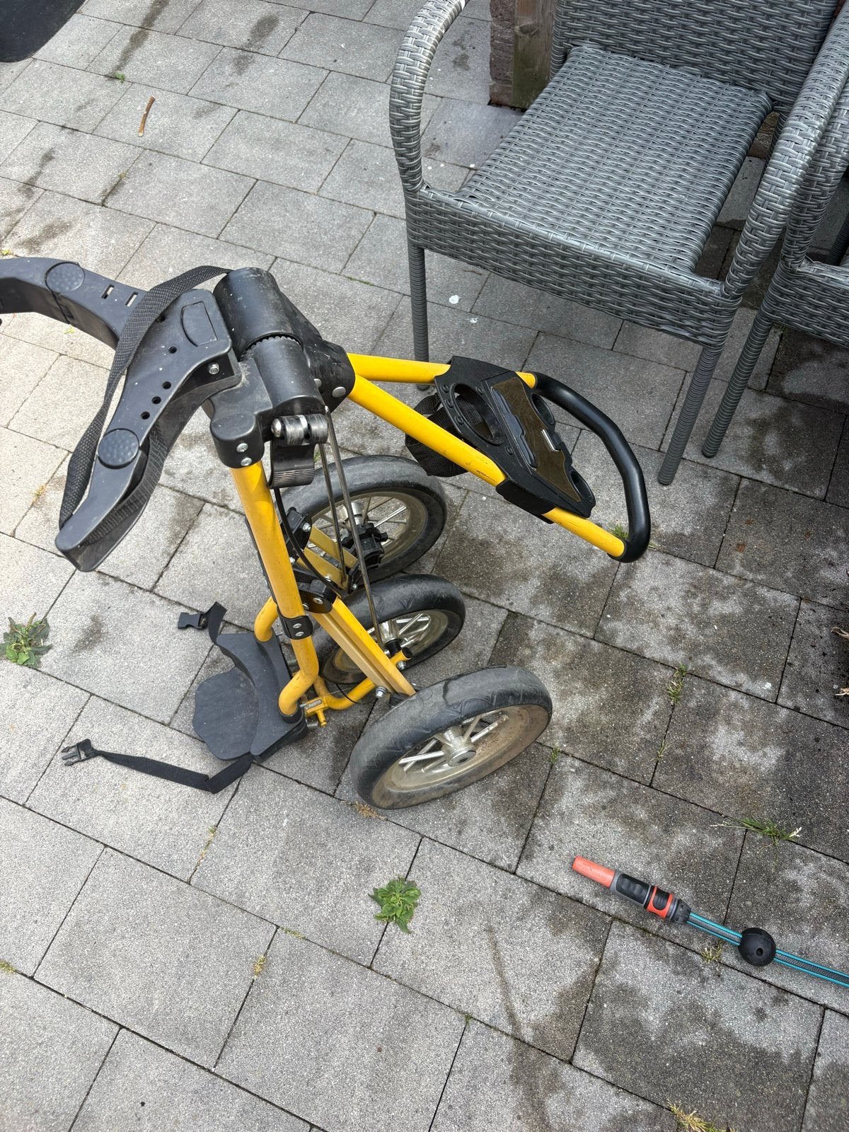 Gebruikte gele golfkar - Handige golftrolley, Ophalen, Gebruikt, Golfkar, Overige merken