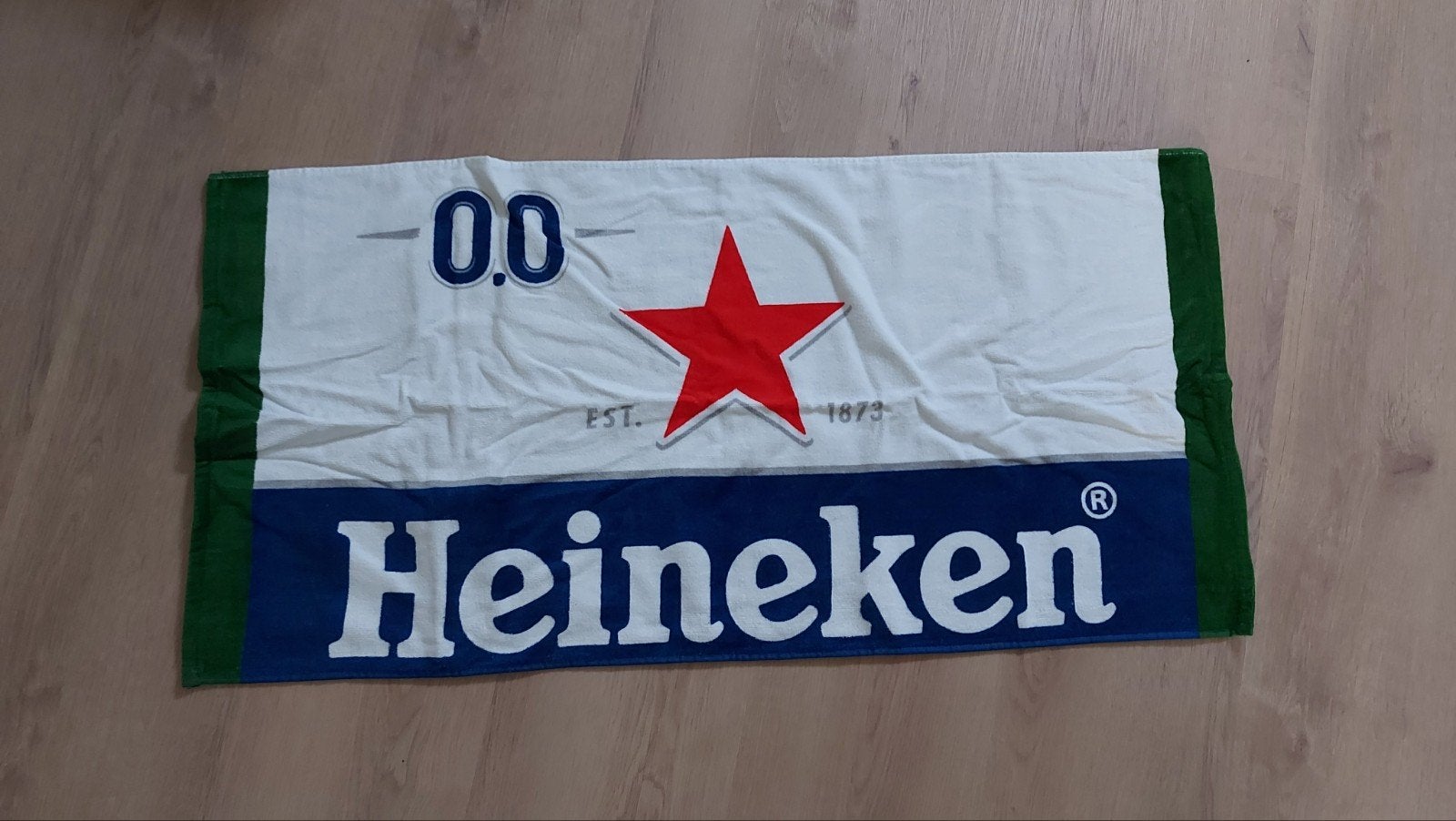 Nieuw: heineken 0% handdoek. 100X50 cm, Ophalen of Verzenden, Nieuw, Overige typen, Heineken