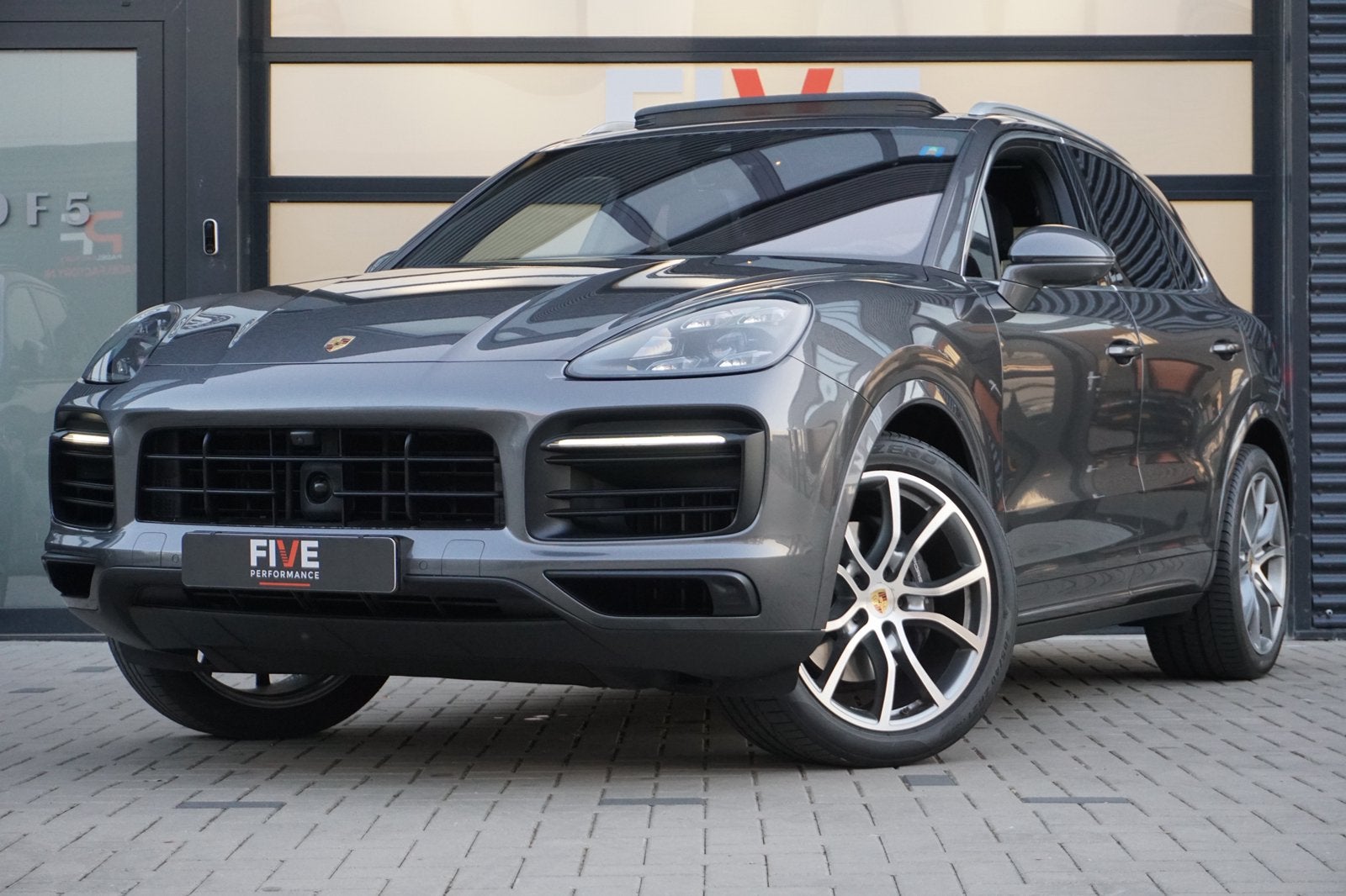 Porsche Cayenne 3.0 V6 e-Hybrid/ Pano / Bose / Trekhaak/ 360, Automaat, Cayenne, 2270 kg, 2995 cc