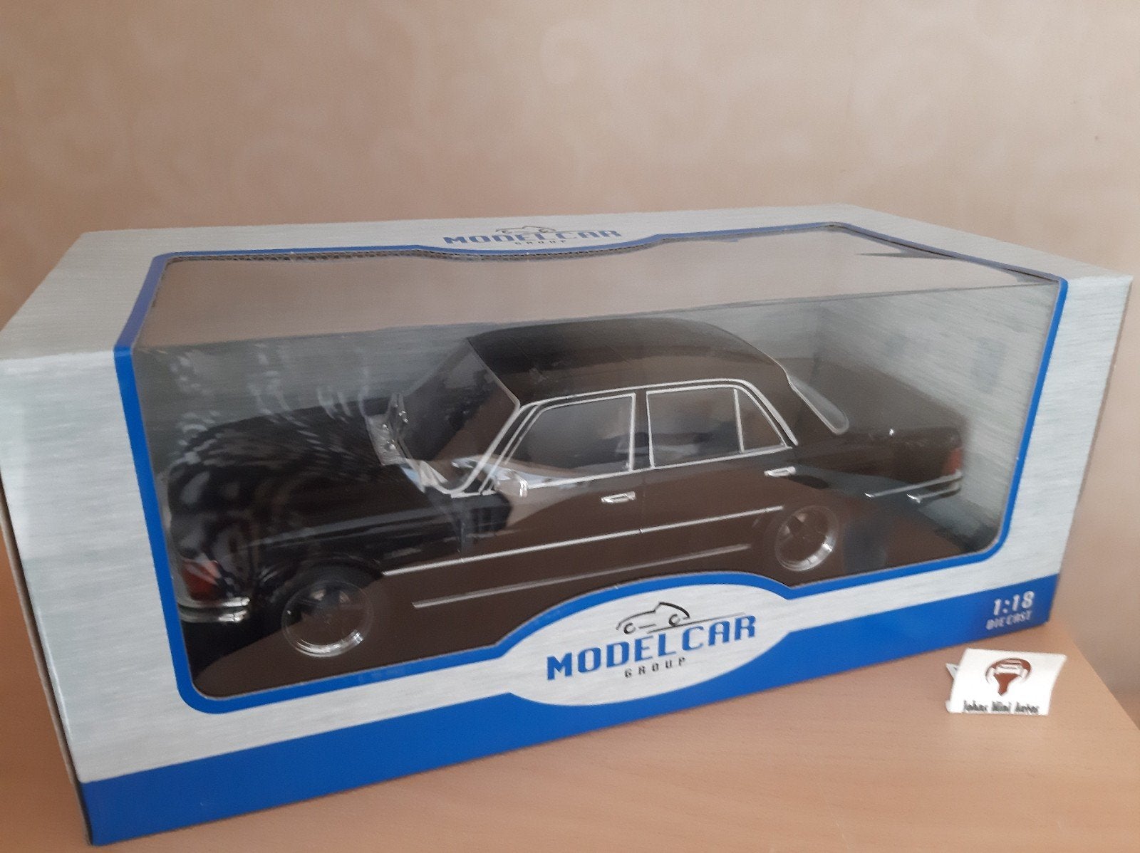 Mercedes Benz S-Klasse (W116) 1972 zwart van MCG 1:18, Overige merken, MCG, Auto, Nieuw
