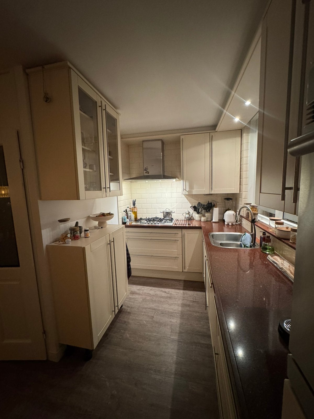 Complete landelijke hoekkeuken – inclusief apparatuur, Huis en Inrichting, Keuken | Complete keukens, Ophalen, Gebruikt, Hoekkeuken