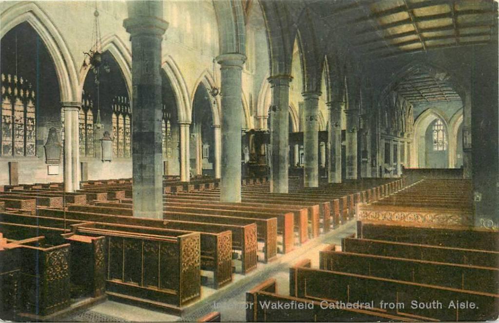381-213-003 Wakefield South Aisle Cathedral, Verzenden, Voor 1920, Engeland