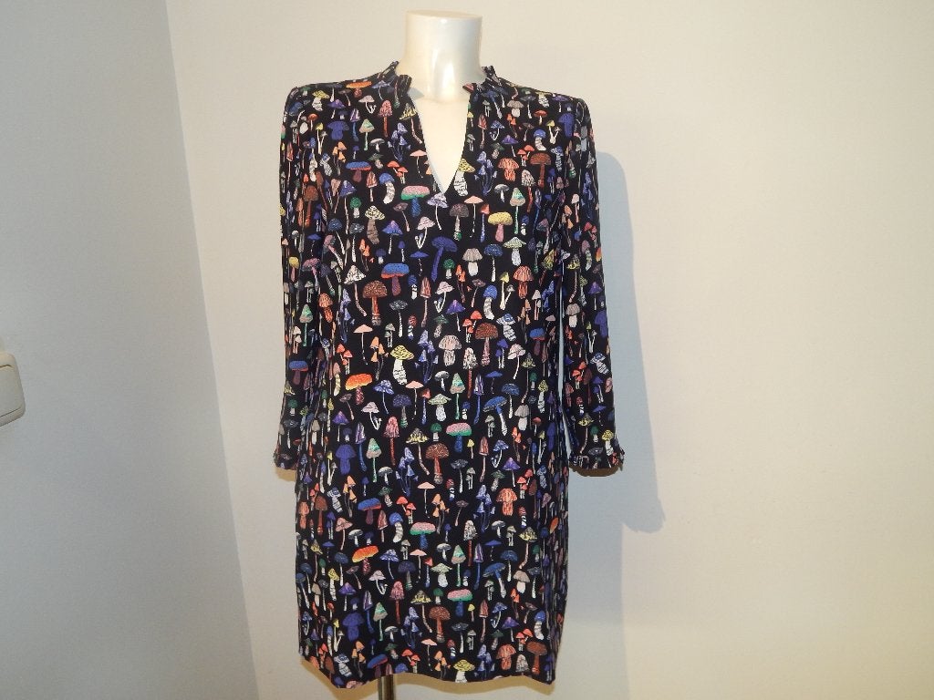Essentiel Antwerp leuke paddestoelen jurk kleuren merk stof, Kleding | Dames, Maat 38/40 (M), Overige kleuren, Verzenden, Zo goed als nieuw