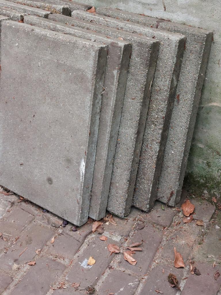 tuintegels gratis, Tuin en Terras, Tegels en Klinkers, Ophalen, Gebruikt, Minder dan 5 m², Beton