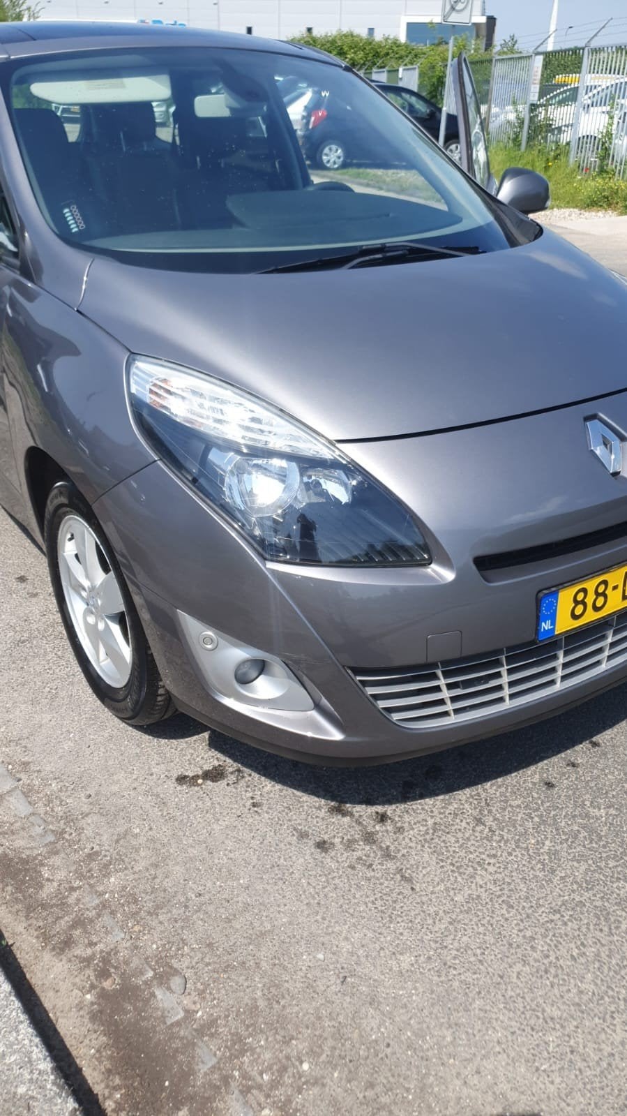 Renault Grand Scenic 1.4 TCE 7P 2010 Grijs, Auto's, Renault, Voorwielaandrijving, 4 cilinders, 7 stoelen, 75 €/maand