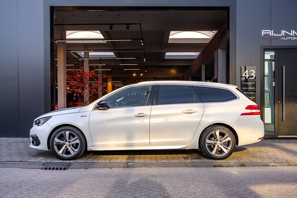 Peugeot 308 SW 1.5 BlueHDi Blue Lease GT-Line|lane-Assist|Ma, Stof, Gebruikt, 4 cilinders, Wit