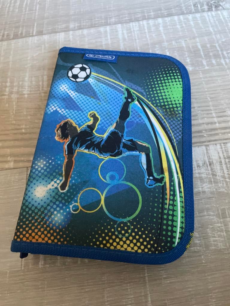 Voetbal Etui, Diversen, Schoolbenodigdheden, Ophalen, Gebruikt