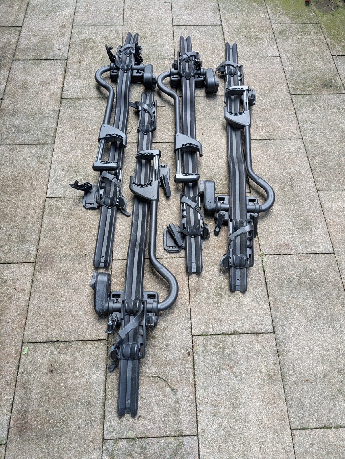 Thule ProRide 598 en Thule wingbar dakdragers fietsendrager, Auto diversen, Fietsendragers, Ophalen, Zo goed als nieuw, Dakdrager