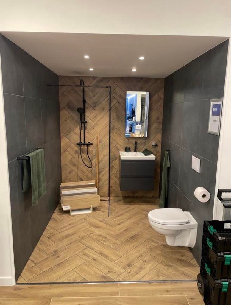 €2495 Complete badkamer incl. inrichting en tegels tot 25m2, Ophalen, Nieuw, Met douche