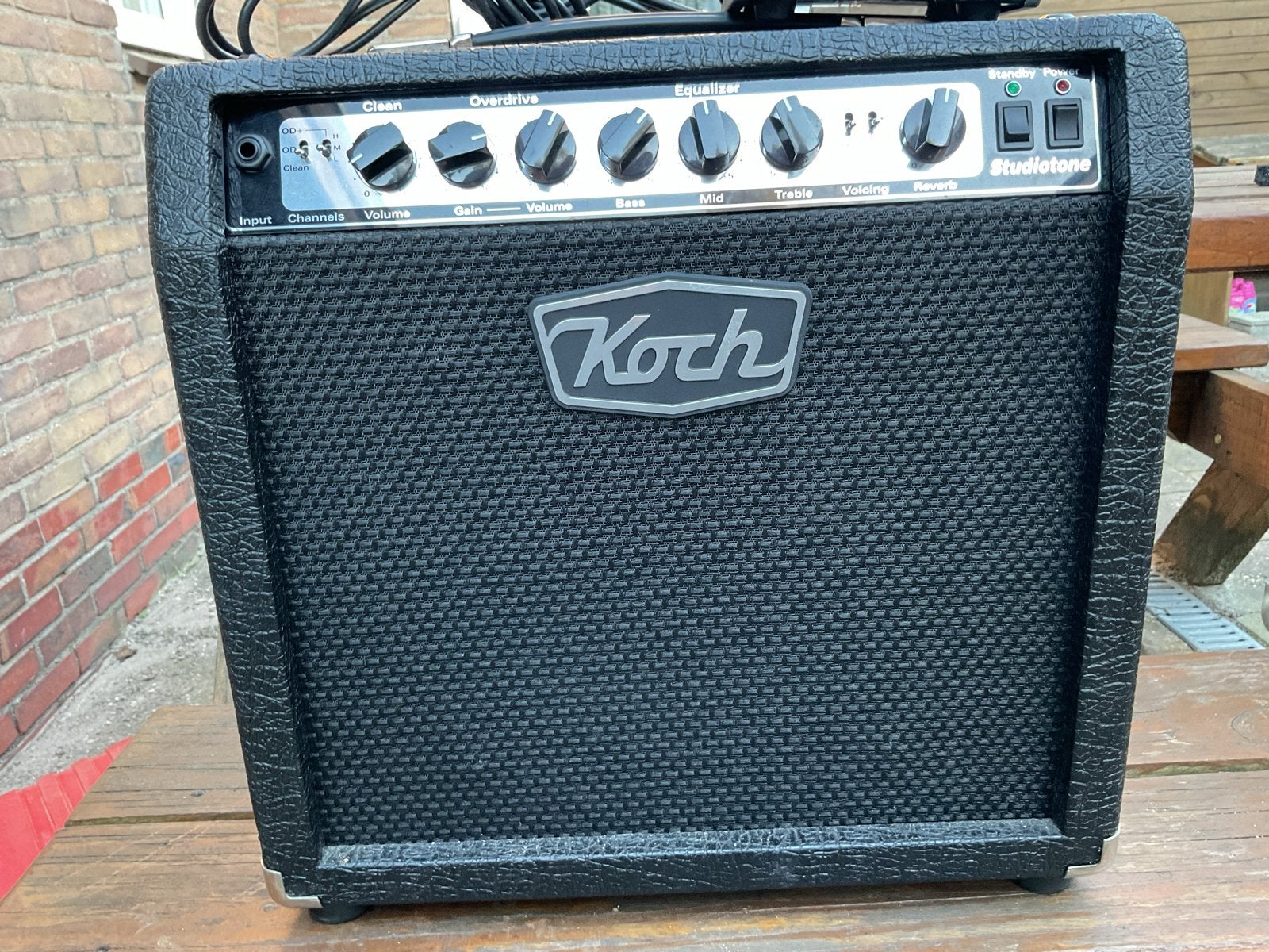 Koch Studiotone 20W gitaarversterker met footswitch en fligh, Ophalen, Zo goed als nieuw, Gitaar, Minder dan 50 watt