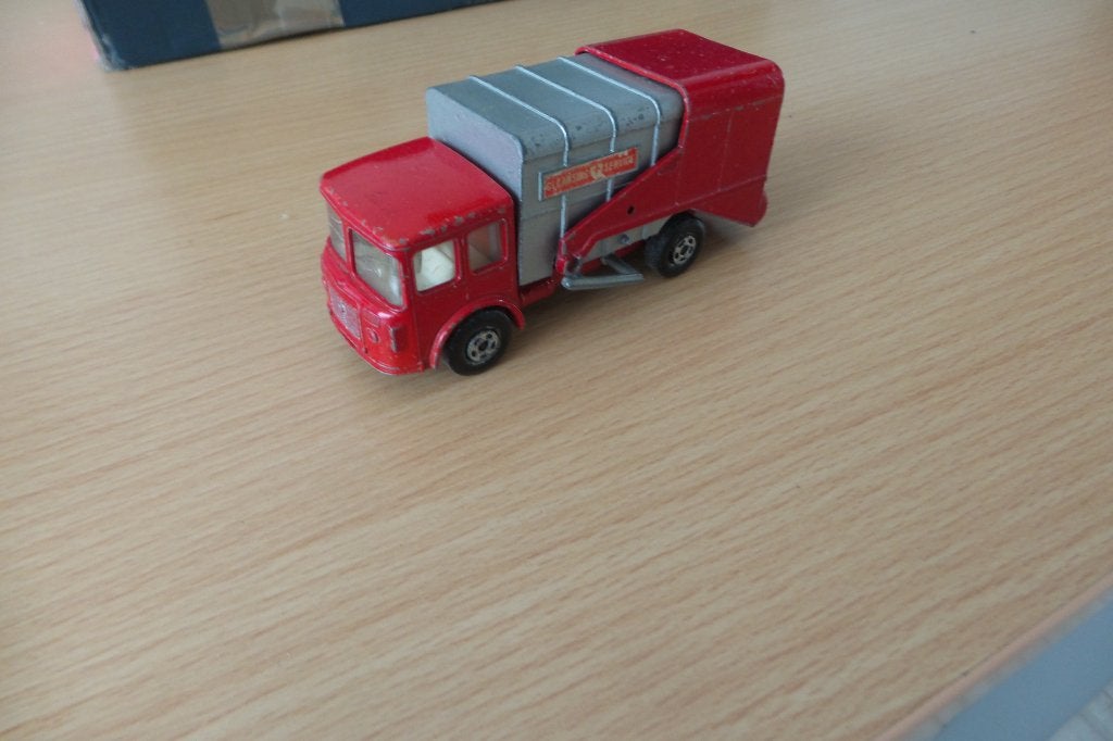 matchbox superkings, Hobby en Vrije tijd, Modelauto's | 1:43, Ophalen of Verzenden, Gebruikt, Bus of Vrachtwagen, Matchbox