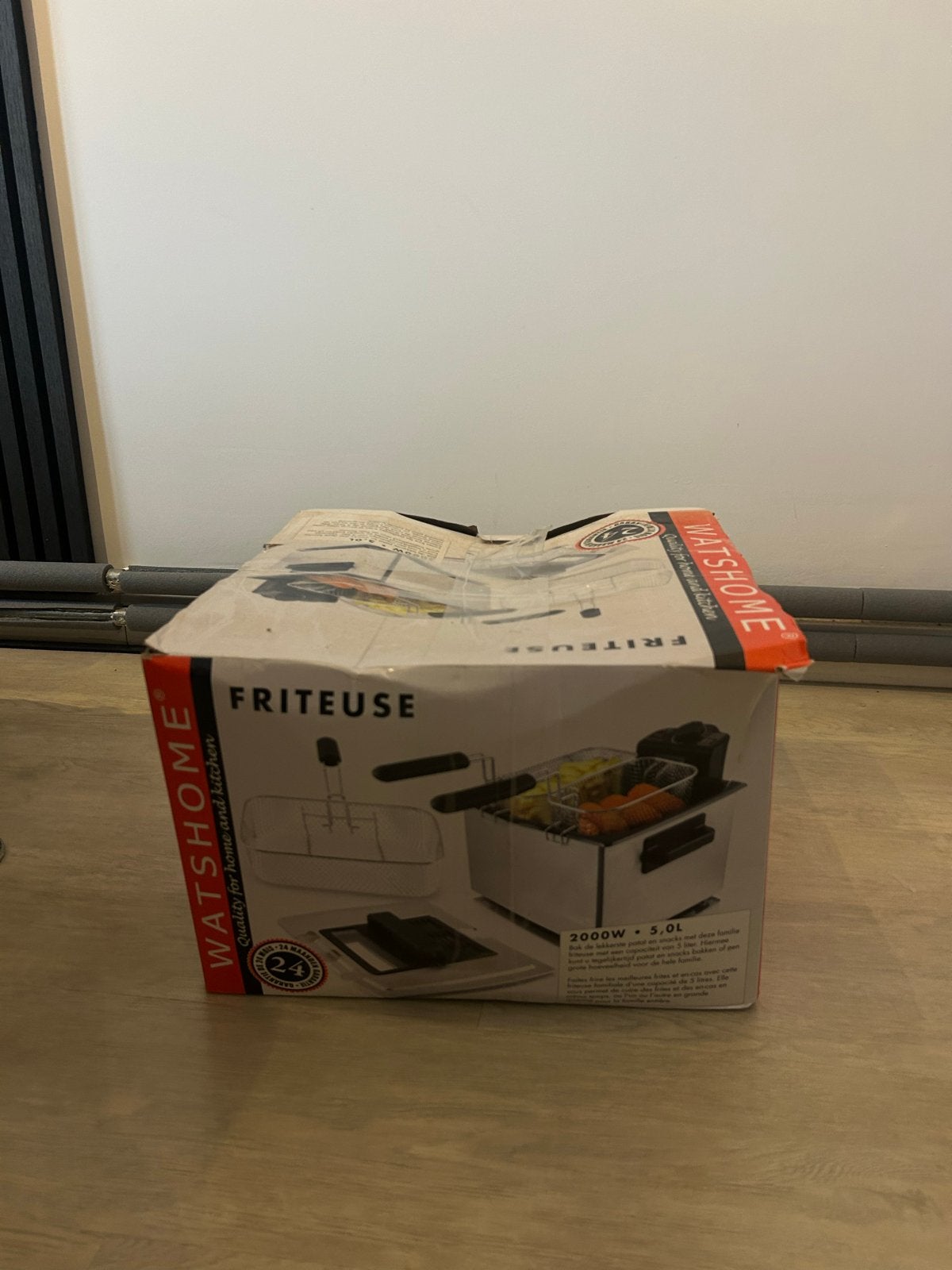 Nieuwe WatsHome Friteuse - Doos licht beschadigd, 4 liter of meer, Ophalen of Verzenden, Zo goed als nieuw