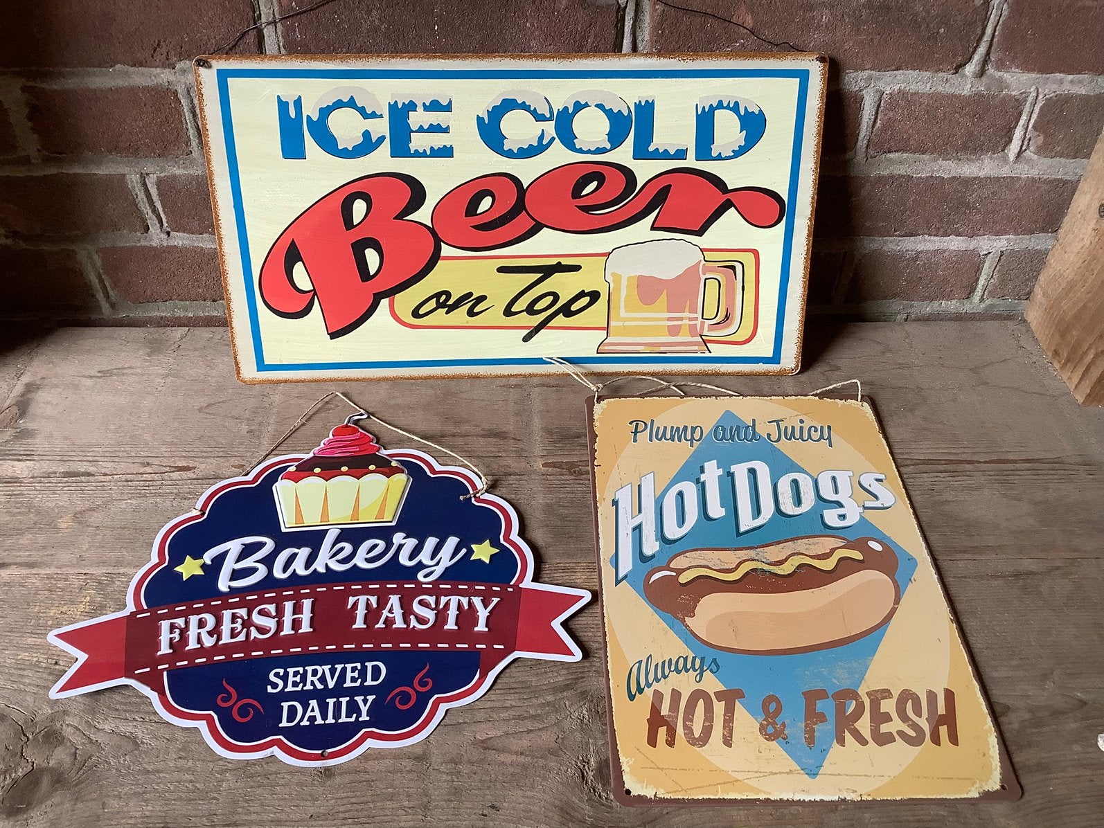 Man cave bordjes bier hotdog en taart, Huis en Inrichting, Ophalen of Verzenden, Zo goed als nieuw