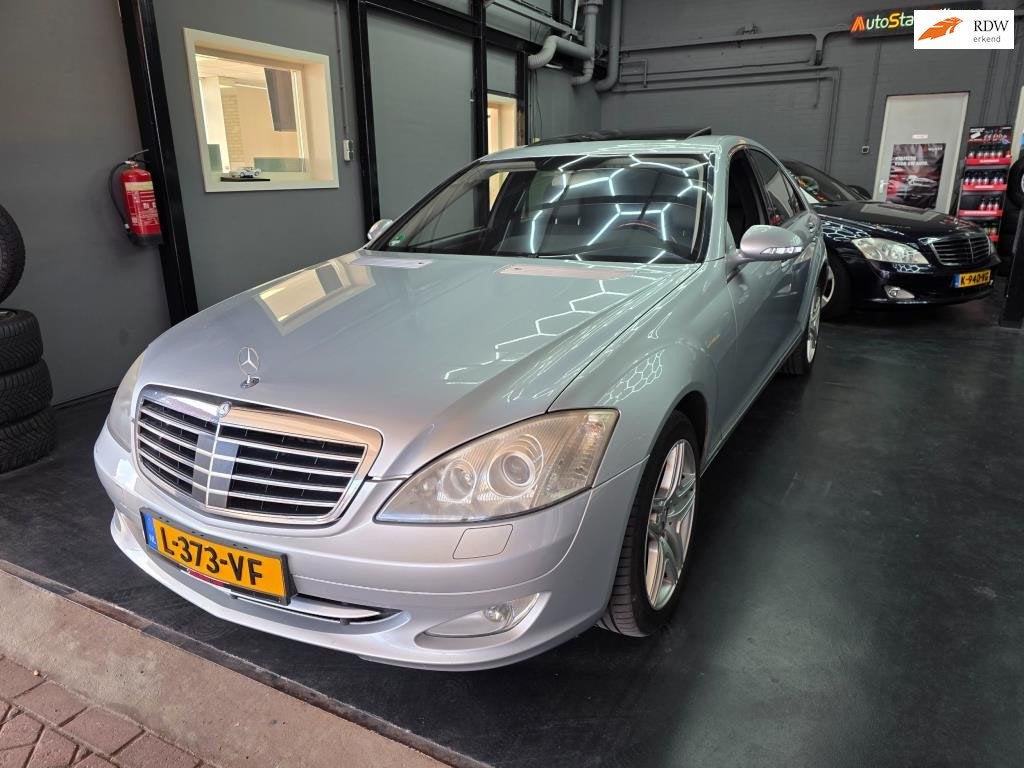 Mercedes-Benz S-klasse S500 LPG-G3 zeer nette auto met alles, Automatische klimaatregeling, Achterwielaandrijving, Gebruikt, 120 €/maand