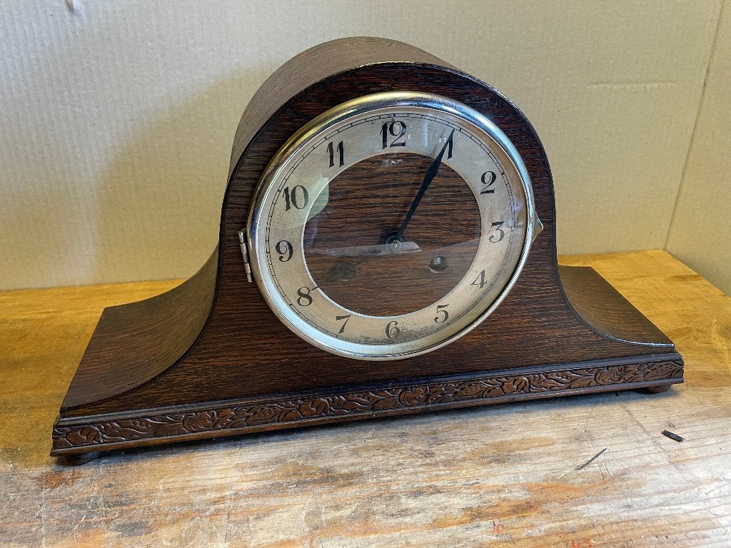 Mooie pendule met slagwerk, Ophalen