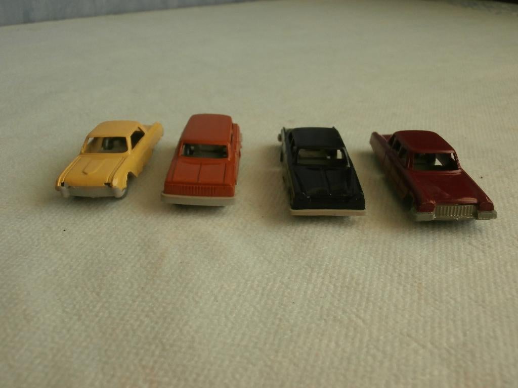 Model auto,s  1:87 voor bij de trein b.v., Hobby en Vrije tijd, Ophalen of Verzenden, Gebruikt, Auto, Overige merken