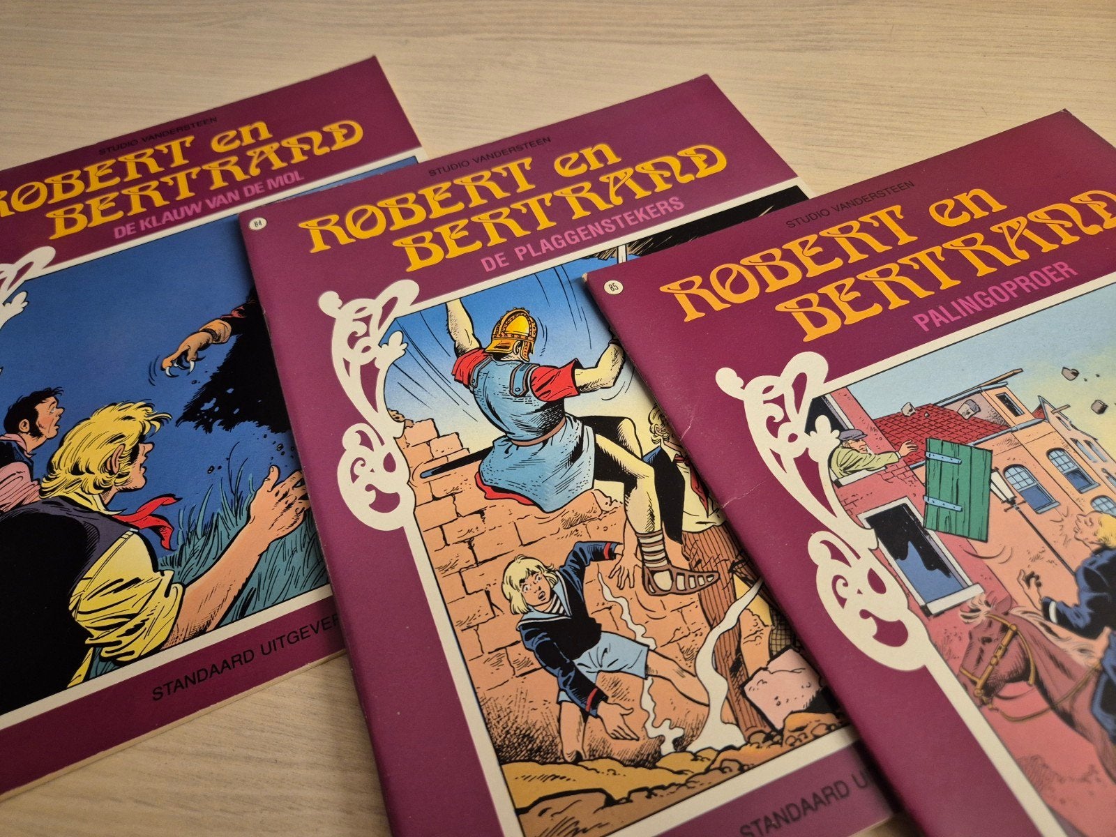 83 84 85 Robert en Bertrand Willy Vandersteen keurige staat, Eén stripboek, Ophalen of Verzenden, Gelezen, Willy Vandersteen