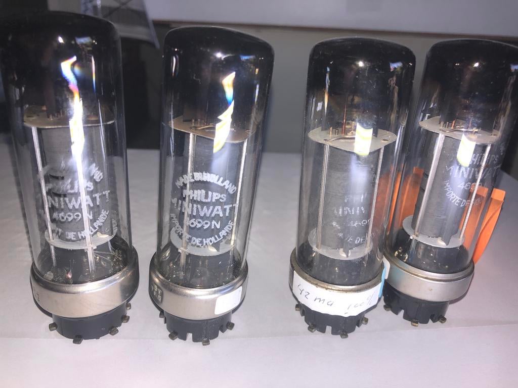 Philips Miniwatt 4699N buizen (4 stuks), Antiek en Kunst, Ophalen of Verzenden