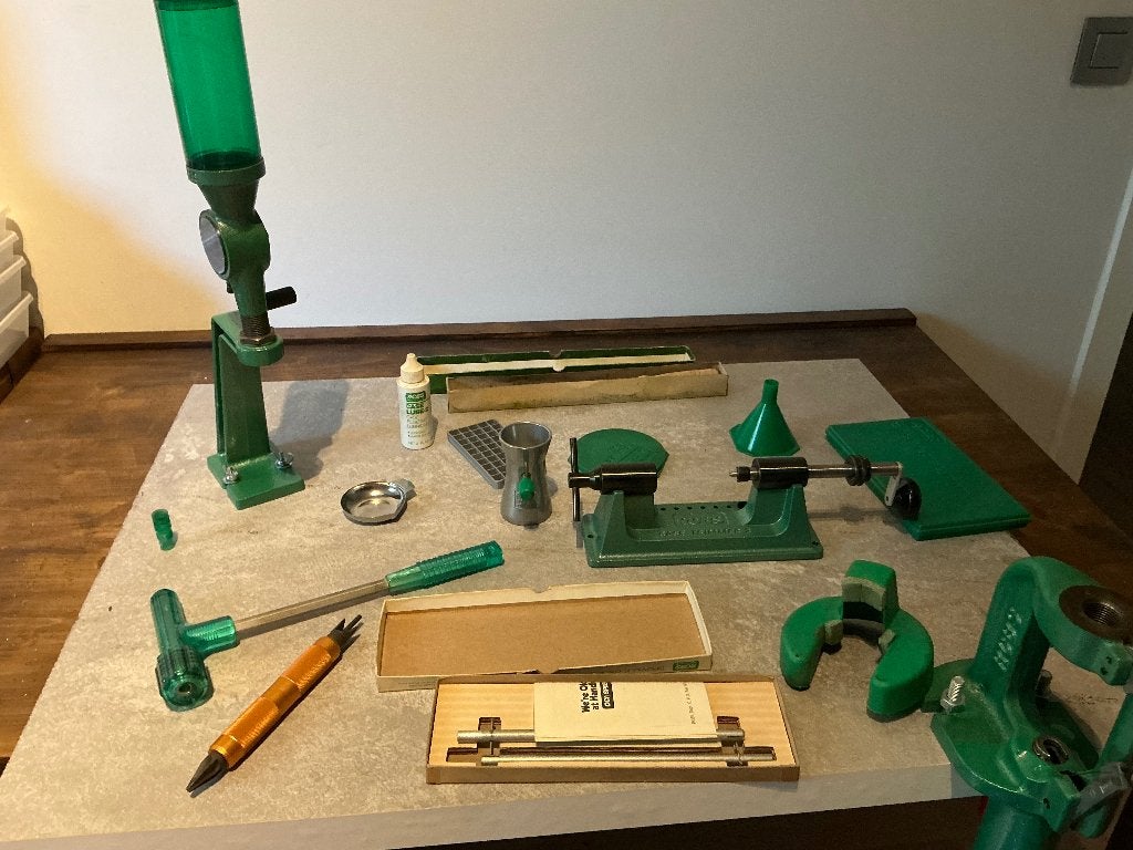 Complete en heel degelijke herlaadinstallatie., Ophalen, Gebruikt