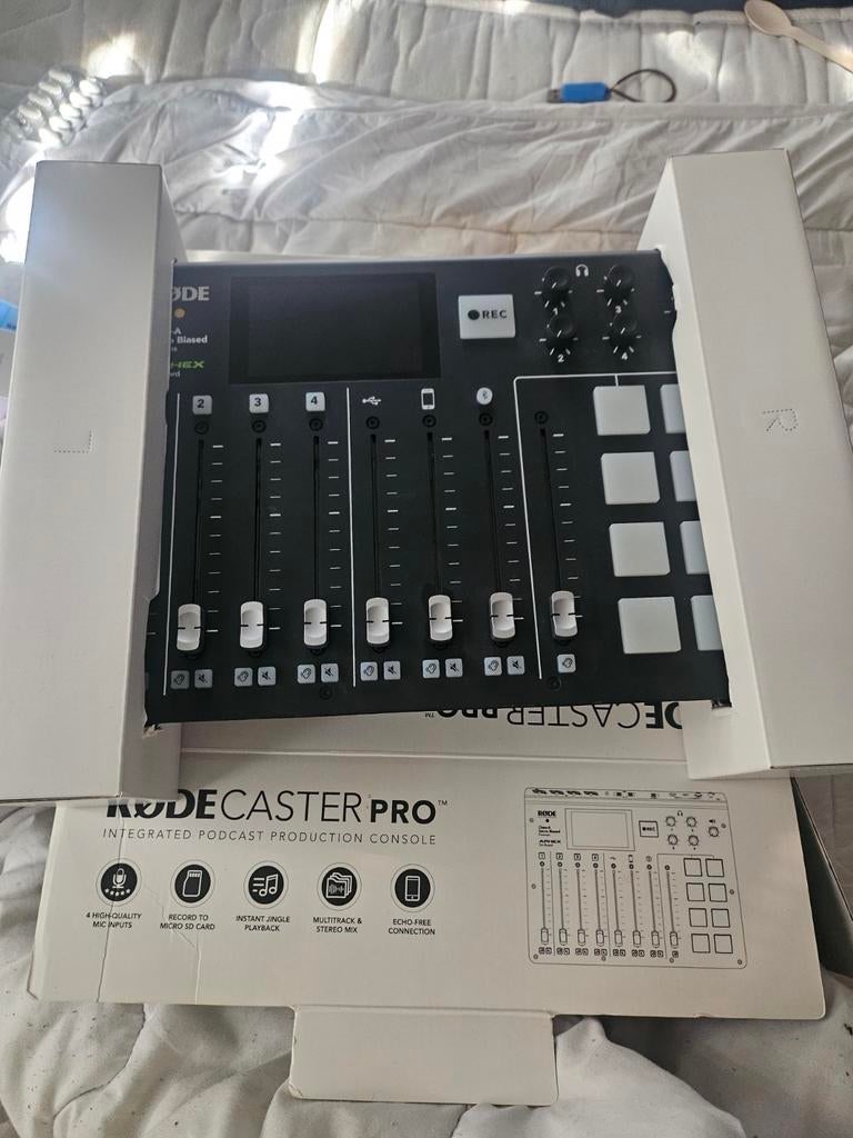Rode caster pro 1 compleet, Ophalen of Verzenden, Zo goed als nieuw, Minder dan 5 kanalen