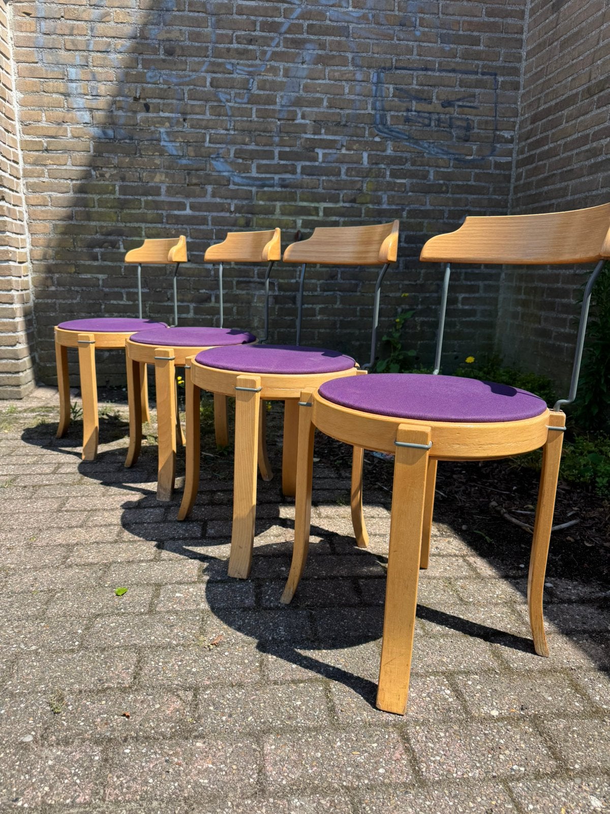 15 x Magnus Olesen Vintage Rud Thygesen Johnny Sørensen, Huis en Inrichting, Stoelen, Zo goed als nieuw, Hout, Bruin, Ophalen