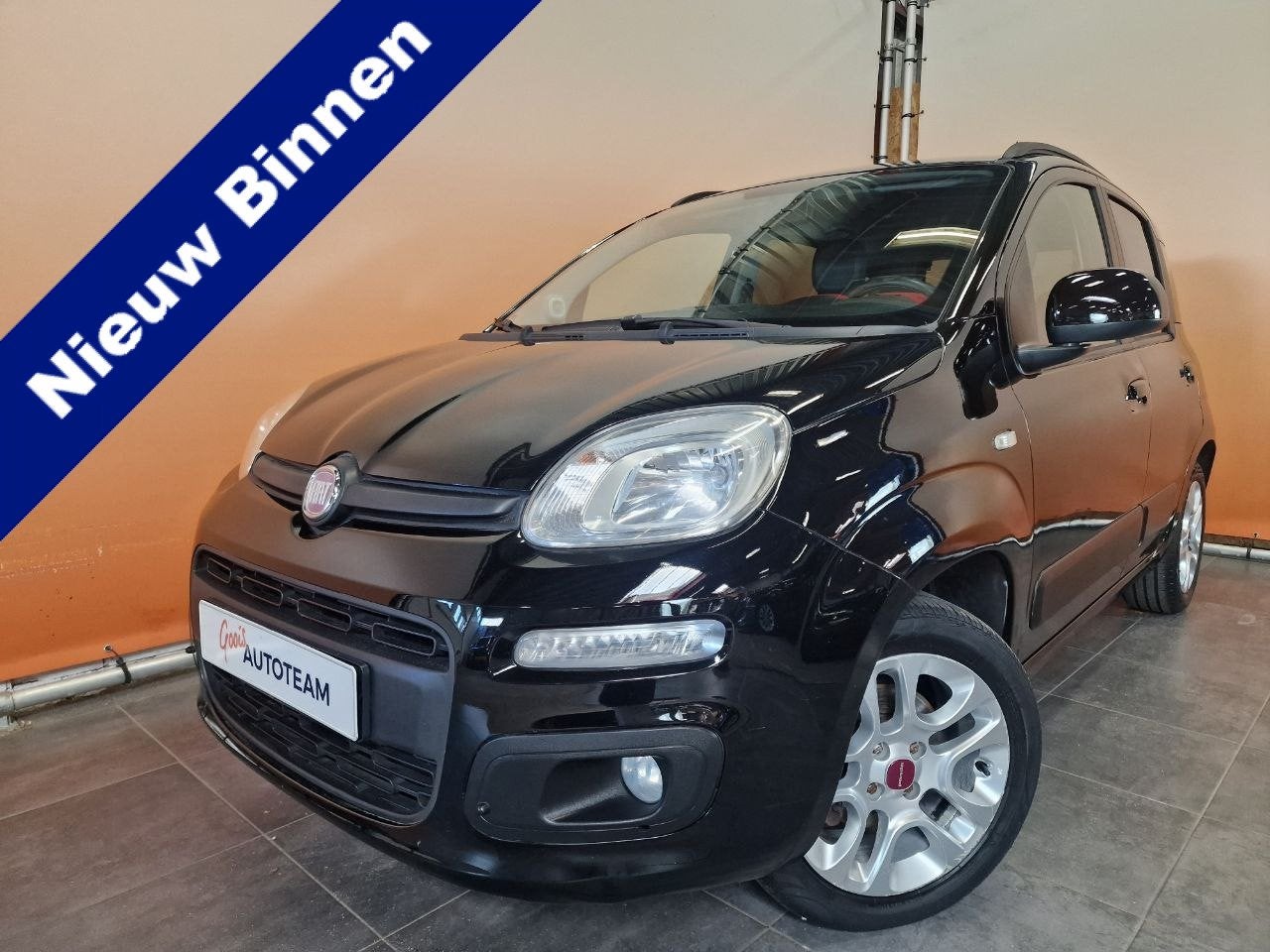 Fiat Panda 0.9 TwinAir Sempre lage km stand airco | apk 8/27, Voorwielaandrijving, Euro 5, Zwart, Panda