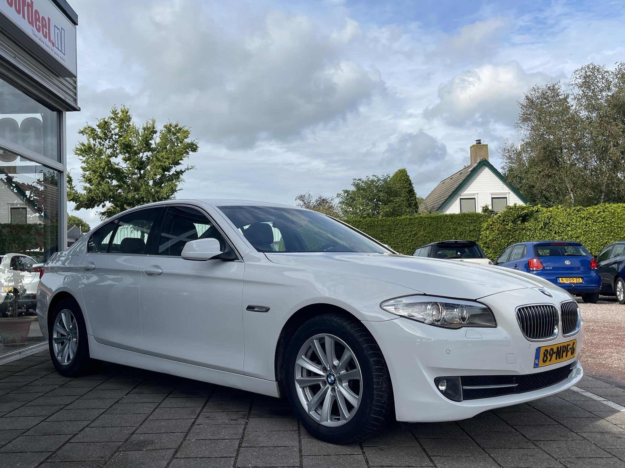 BMW 5-serie 523i Executive /Cruise/Clima/Leder/Trekhaak/Onde, Auto's, 13 km/l, Euro 5, Achterwielaandrijving, Gebruikt