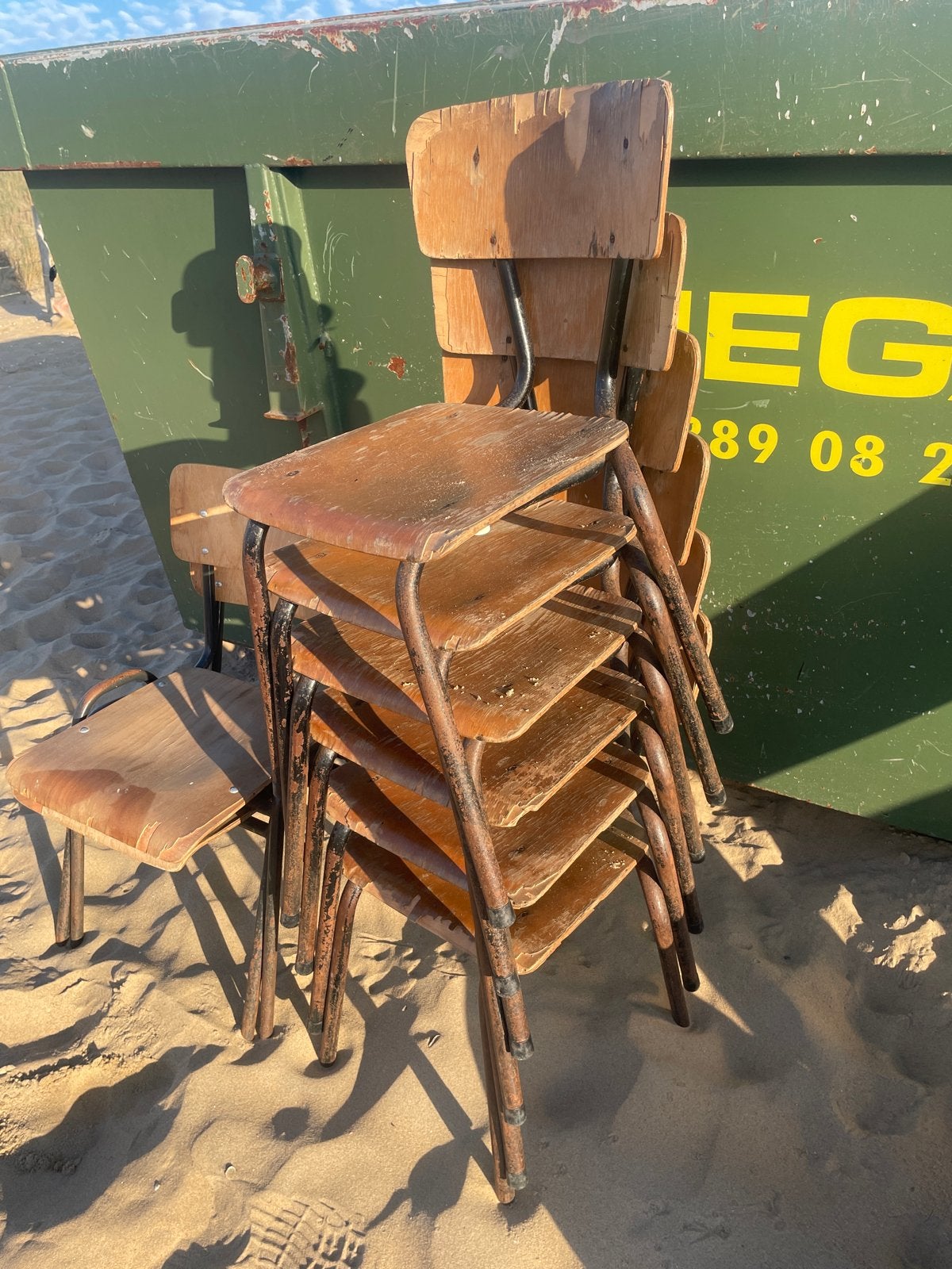 Vintage schoolstoelen - Set van 6, Gebruikt, Bruin, Ophalen of Verzenden, Vijf, Zes of meer stoelen