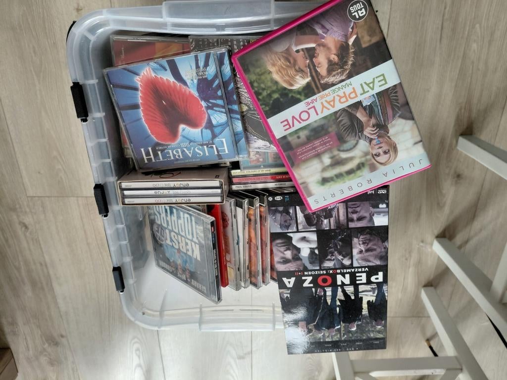 cd's en dvd's van alles wat. Leuk voor bv rommelmarkt., Ophalen of Verzenden