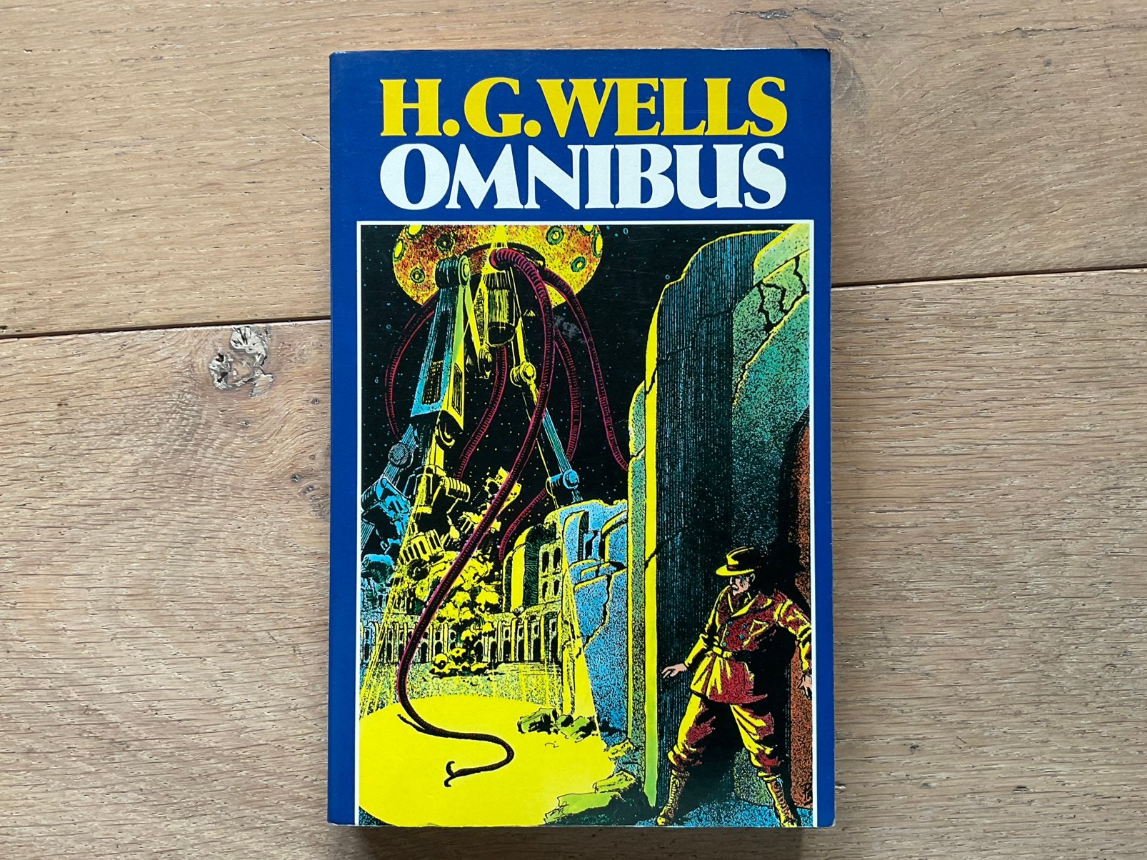Omnibus, H.G. Wells, scifi, Boeken, Ophalen of Verzenden, Zo goed als nieuw