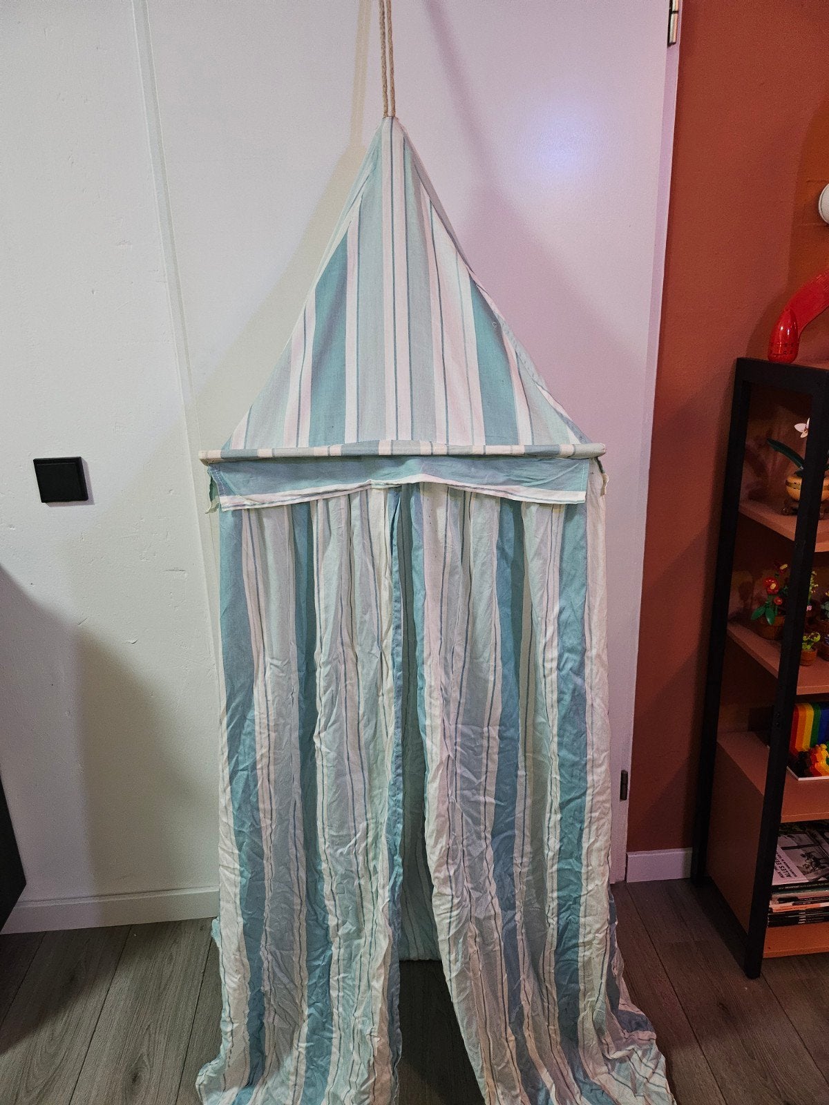 Speeltent / Hemelbed met blauw-witte strepen, Ophalen, Zo goed als nieuw, Overige materialen