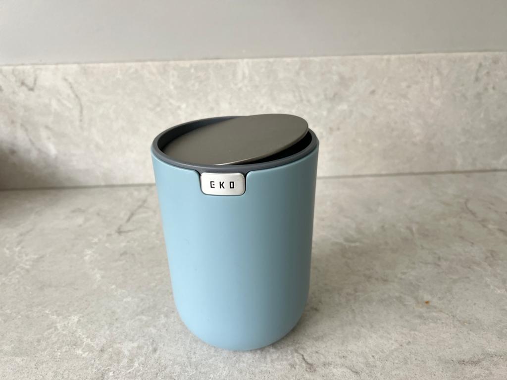 Tafel prullebakje, Huis en Inrichting, Woonaccessoires | Prullenbakken, Minder dan 10 liter, Ophalen of Verzenden, Zo goed als nieuw