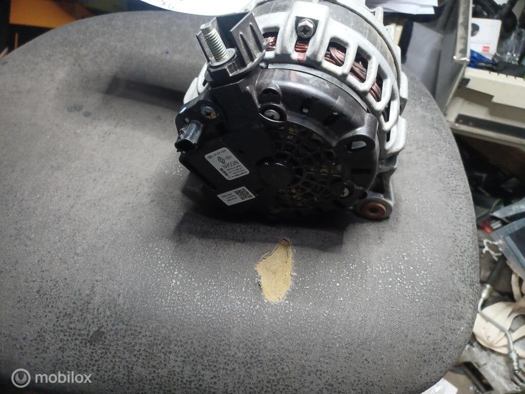 Dynamo Renault Captur II ('19->) 231005607R 231007769R DACIA, Gebruikt, Renault, Ophalen of Verzenden