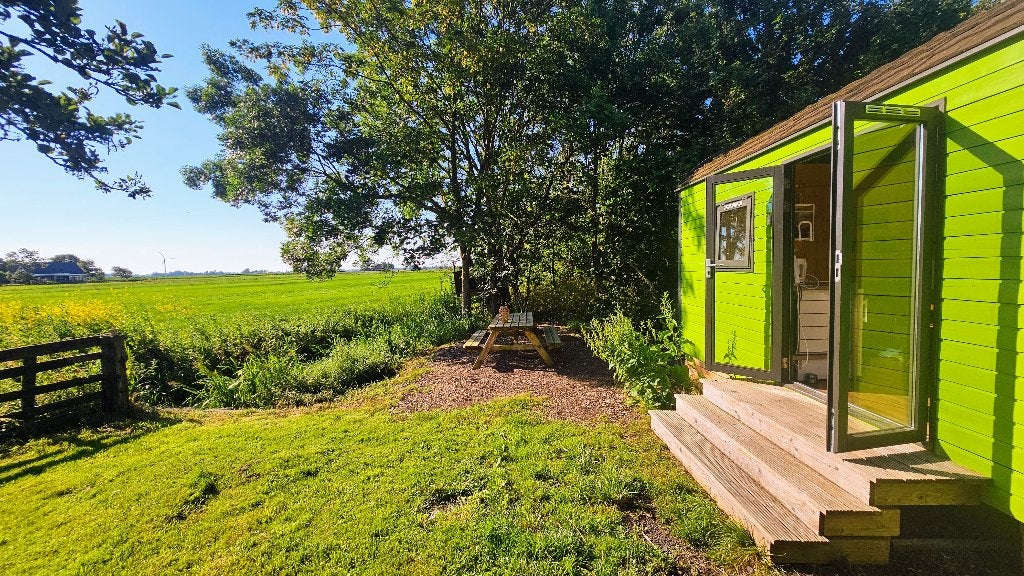 Tiny House te huur tijdens de winter op een camping / natuur, Huizen en Kamers, Reahûs, Overige soorten, Direct bij eigenaar, 18 m²