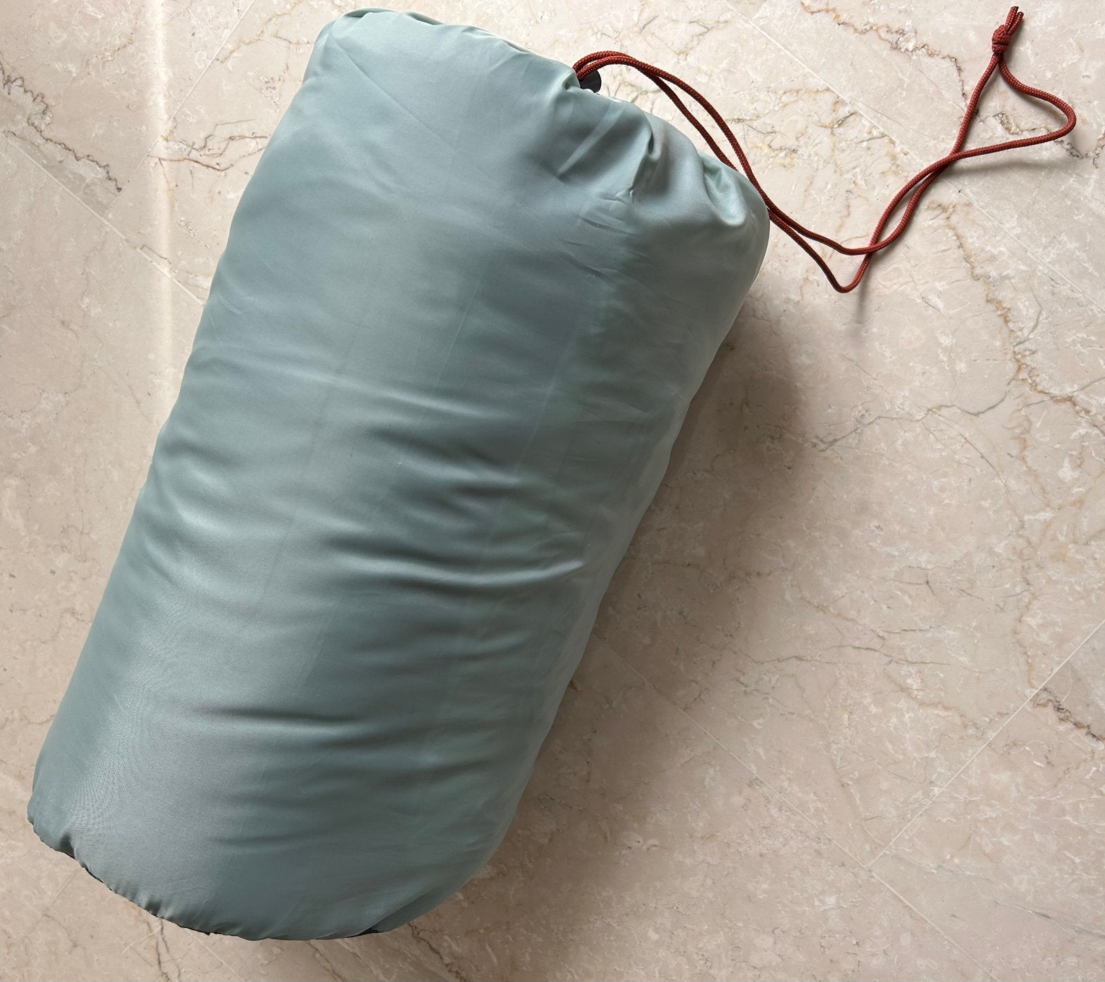 Slaapzak decathlon quechua 200cmx80cm, Caravans en Kamperen, Ophalen of Verzenden, Zo goed als nieuw