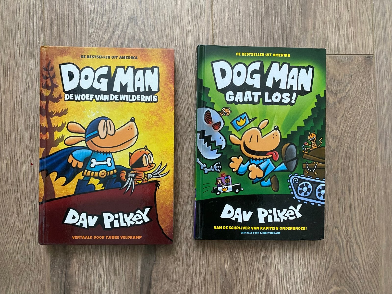 Dog Man boeken: De Woef van de Wildernis & Gaat Los!, Boeken, Ophalen, Zo goed als nieuw, Fictie
