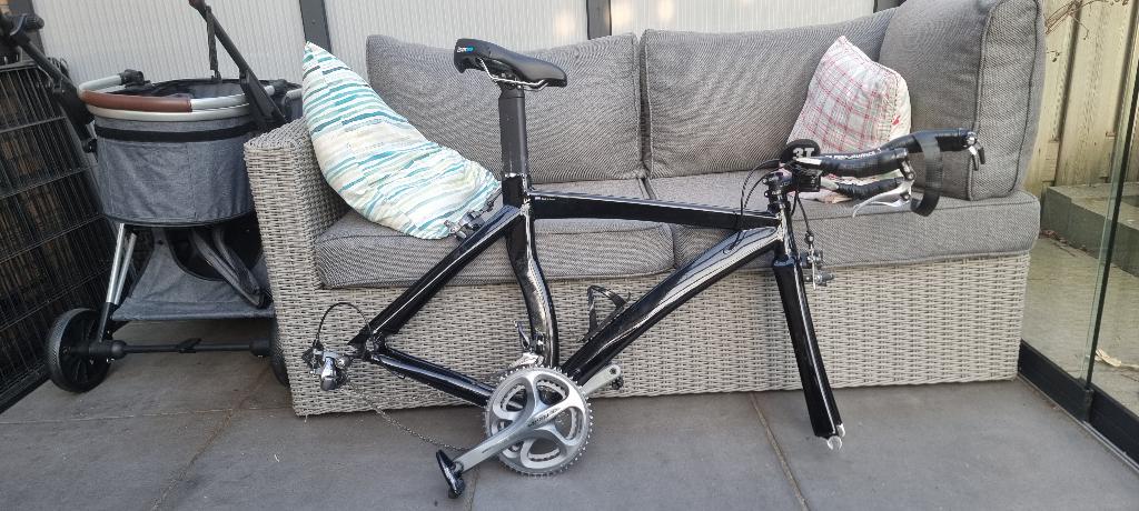 Tijdritfiets / triathlonfiets zonder wielen, Fietsen en Brommers, Fietsen | Racefietsen, 28 inch, Gebruikt, Carbon, 15 tot 20 versnellingen