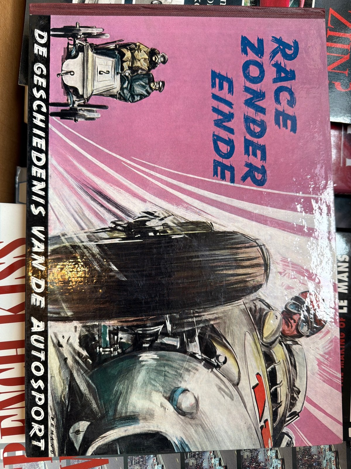 Race Zonder Einde - De Geschiedenis van de Autosport 1956, Ophalen of Verzenden, Gelezen, Algemeen