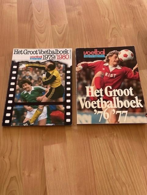 Het groot voetbalboek '79/'80, Ophalen of Verzenden, Gelezen, Balsport