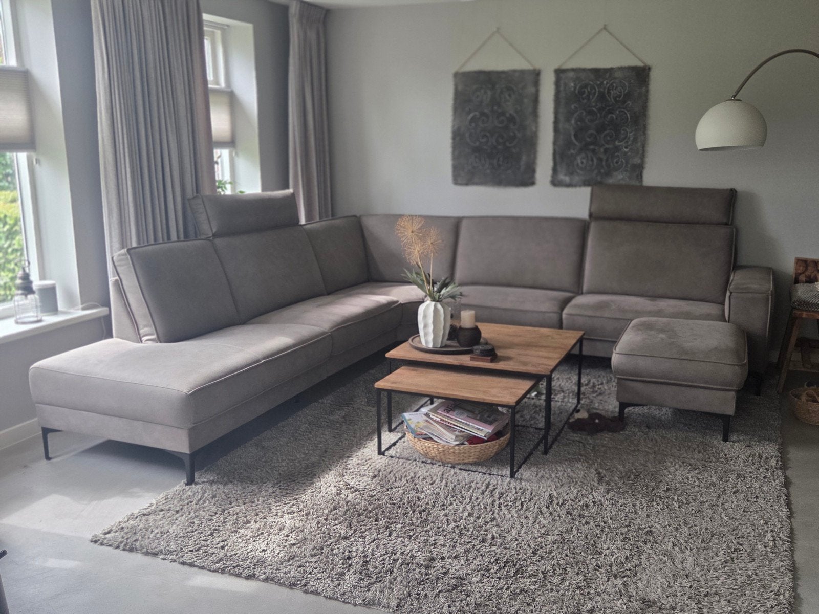 Hoekbank Barrio Pronto taupe met hocker en hoofdsteunen, Ophalen, 300 cm of meer, Zo goed als nieuw, Vierpersoons of meer