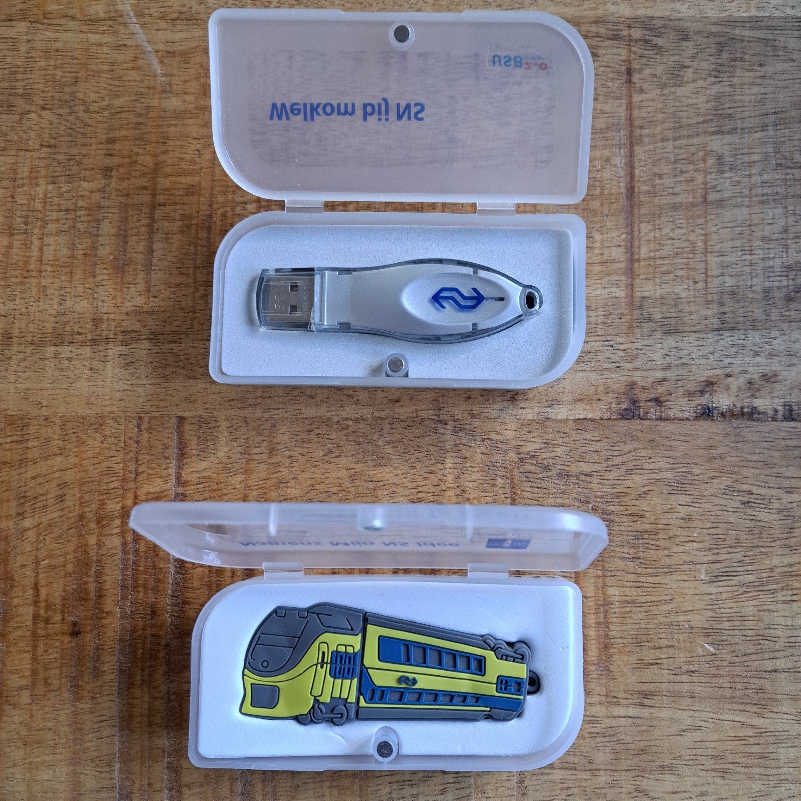 2 unieke NS USB sticks - Welkom bij NS & Mijn NS Idee, Verzamelen, Ophalen of Verzenden, Zo goed als nieuw