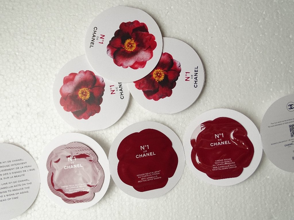Chanel Red Camellia Cream + Serum + Eye Cream 12ml, Ophalen of Verzenden, Nieuw, Gehele gezicht, Verzorging