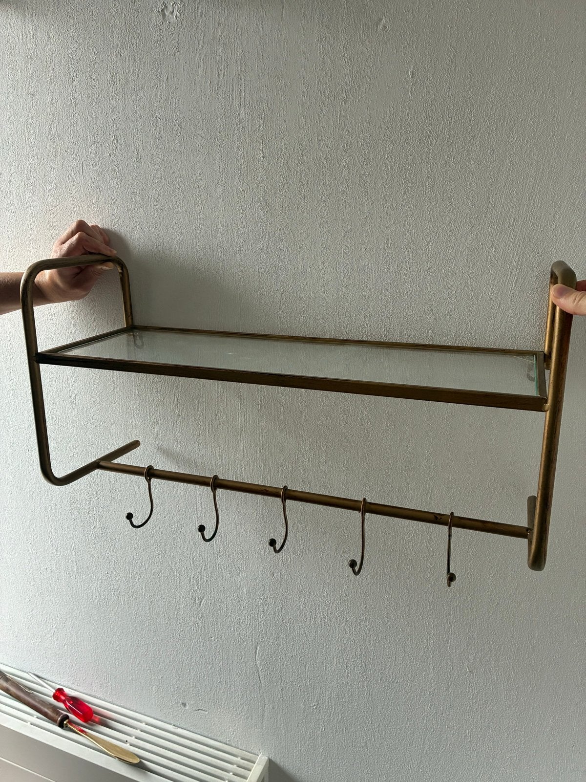 Vintage Garderobe met Glazen Plank - Charmant en Functioneel, Huis en Inrichting, Ophalen, Gebruikt, Metaal, Wandkapstok